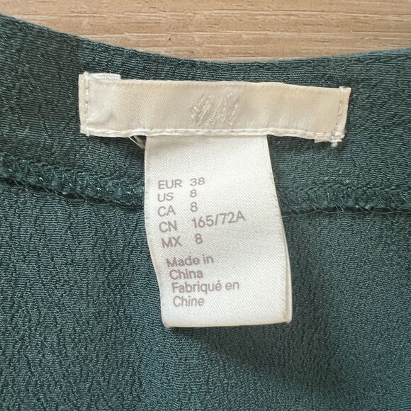 Womens GORGEOUS Fall Outfit Green Shorts Romper by H&M sz 8 - Picture 7 of 7